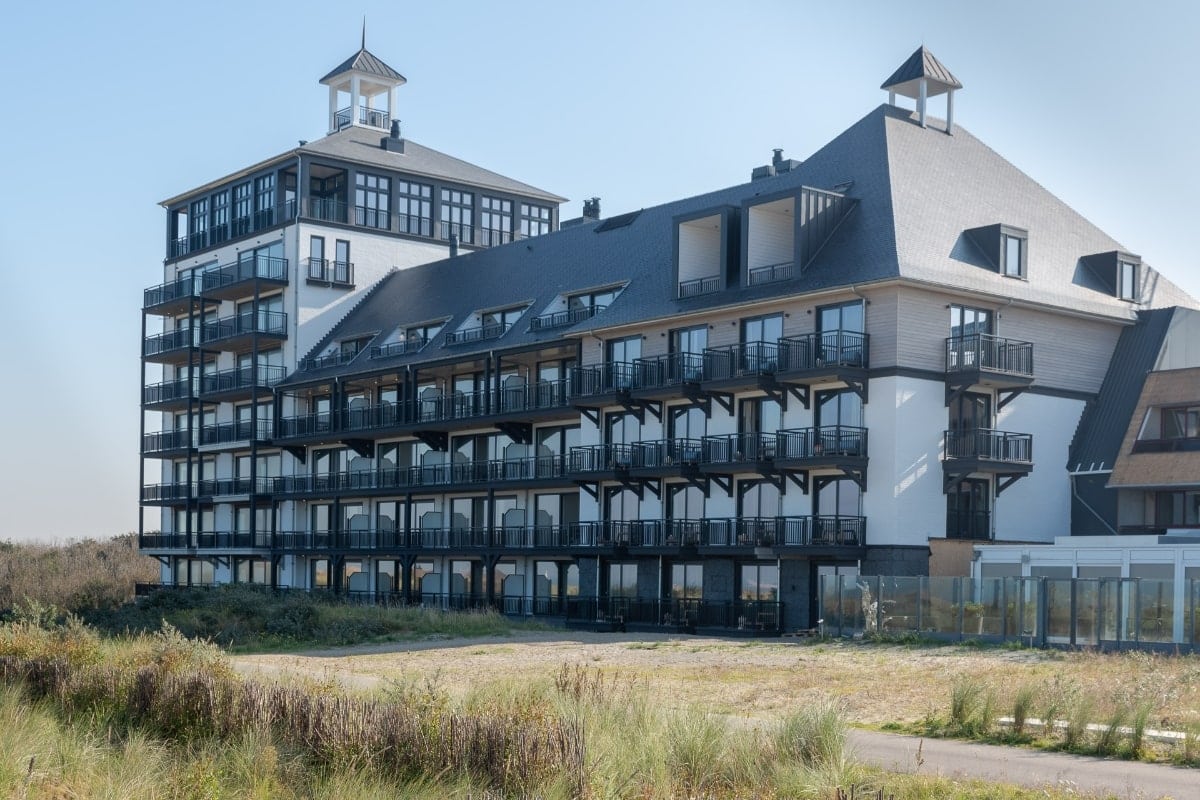 Het Strandhotel, Cadzand-Bad is een hotel waar honden zijn toegestaan